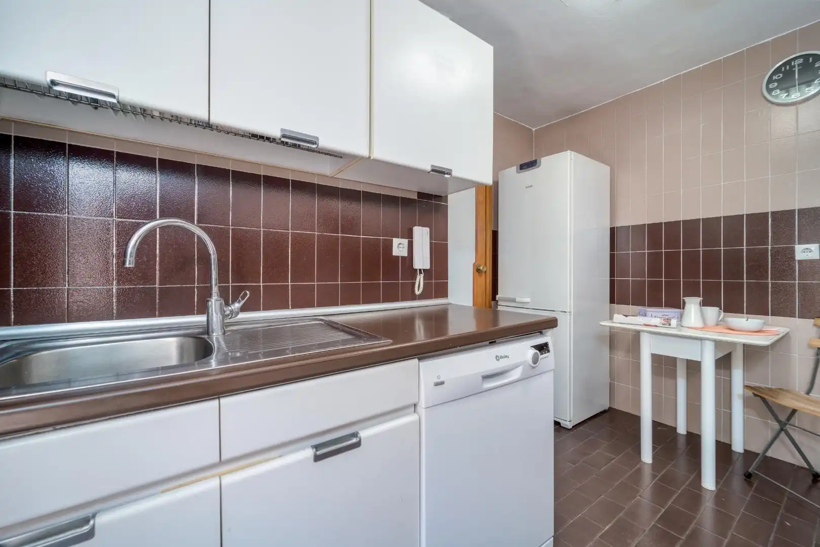 Kitchen of Detached homes for sale in Pozuelo de Alarcón  with Air Conditioner, Heating and Private garden