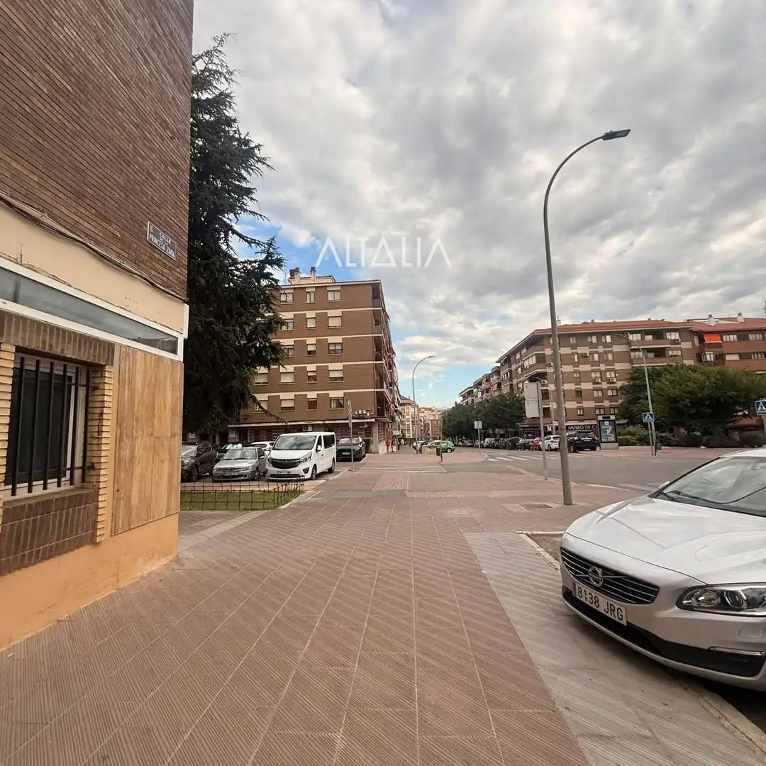 Vista exterior de Pis de lloguer en Cuenca amb Calefacció