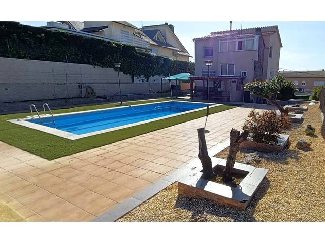 Casa-chalet en Venta en Calle JOAN MARAGALL en Lliçà d'Amunt