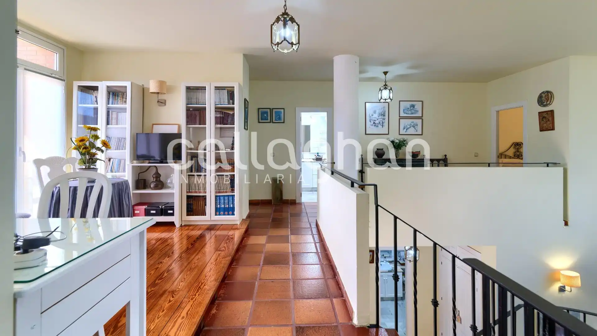 Casa adosada en venda a Calle OLMO, Nuevo Centro