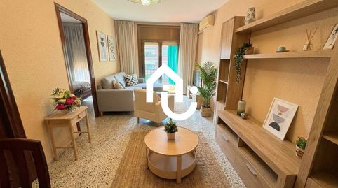 Foto 2 de Piso en venta en Paseo Llorenc Serra, Riu Sud, Santa Coloma de Gramenet