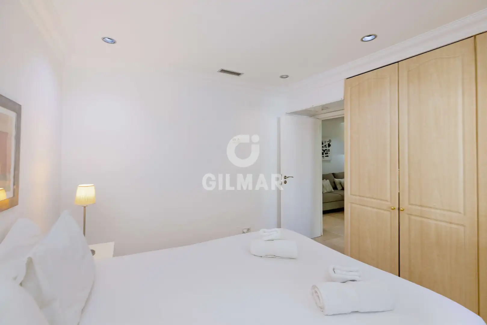 Dormitori de Apartament en venda en Marbella amb Calefacció, Jardí privat i Piscina