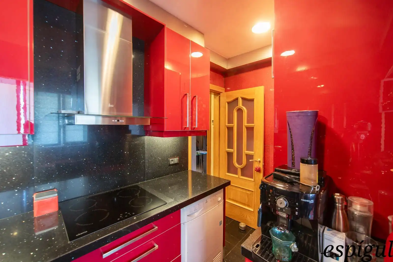 Flat for sale in Corunya, Sant Narcís