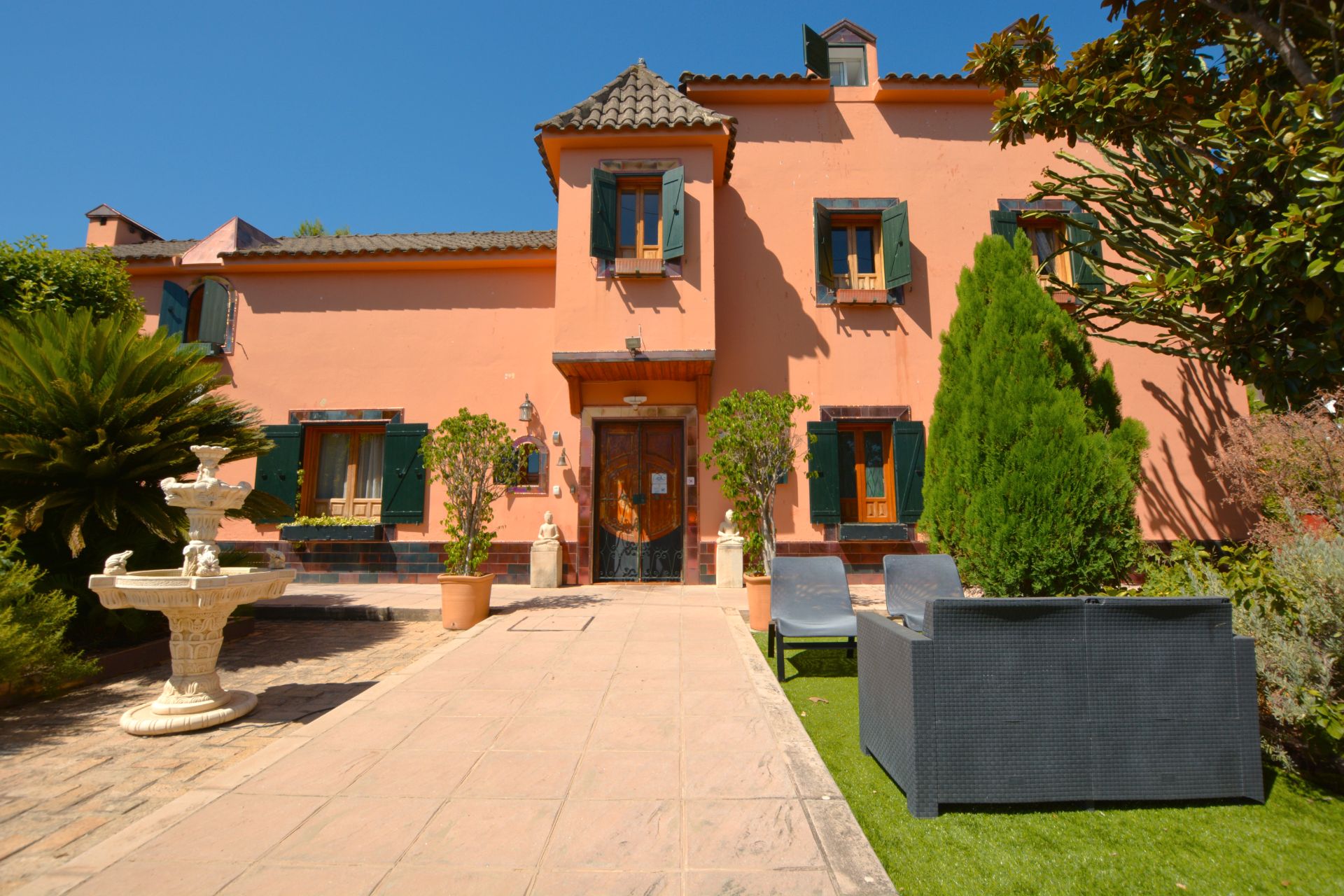 Vista exterior de Casa o chalet en venta en Guillena con Aire acondicionado, Calefacción y Jardín privado