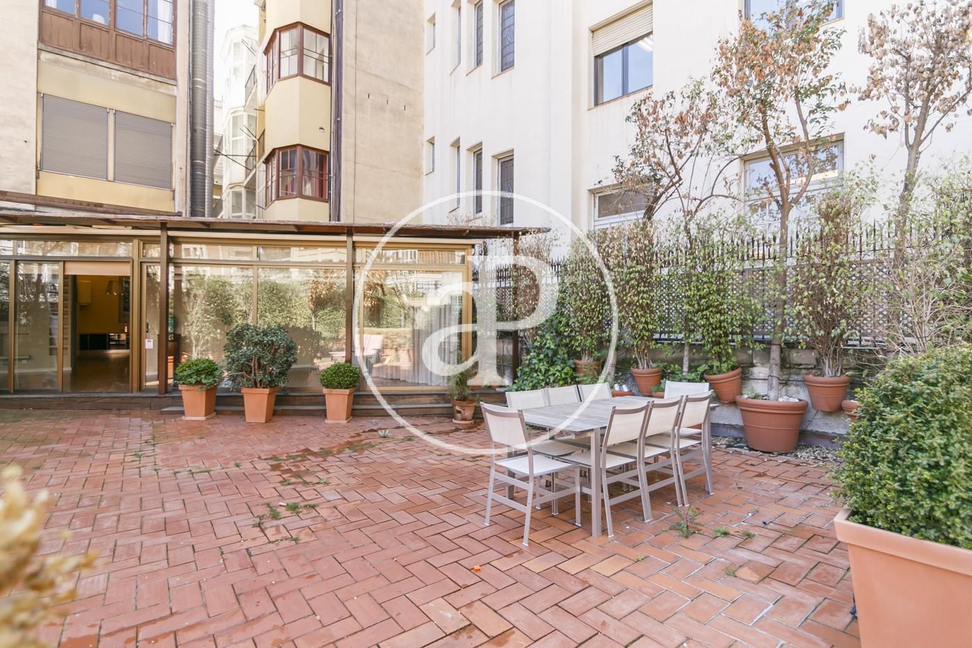 Terrace of Flat to rent in  Barcelona Capital  with Air Conditioner, Heating and Private garden