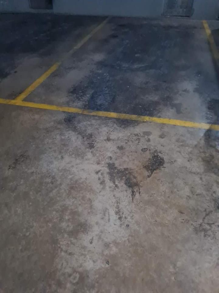 Aparcament de Pis en venda en  Melilla Capital amb Terrassa i Piscina comunitària