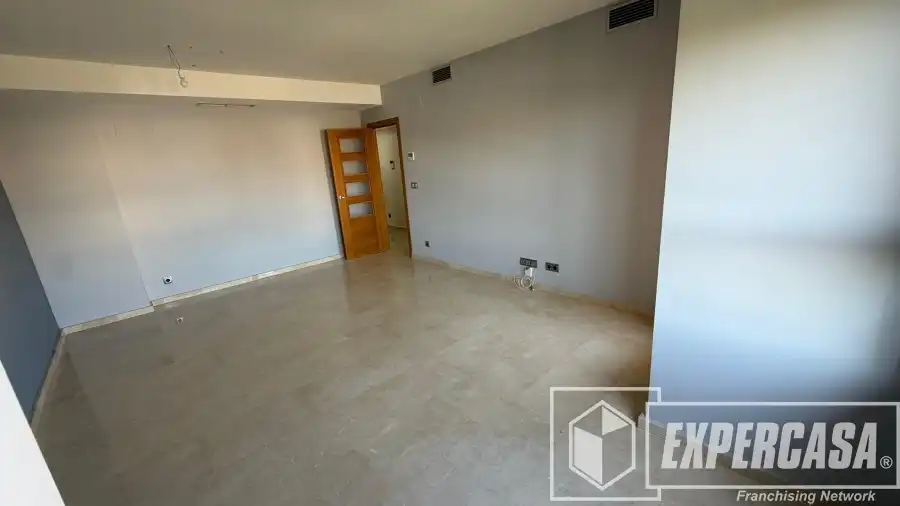 Flat with lift to rent in Aldaia, imagen 2