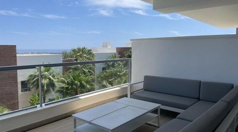 Foto 3 de Planta baja de alquiler en Los Arqueros - Puerto del Almendro, Benahavís