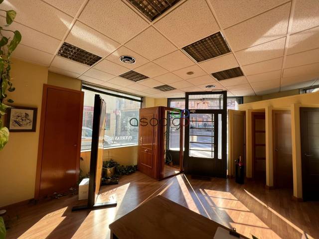 Local comercial en Alquiler en Calle Francisco Medina en San Roque - Concordia - Adoratrices