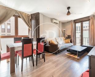 Living room of Flat for sale in  Madrid Capital  with Air Conditioner and Heating