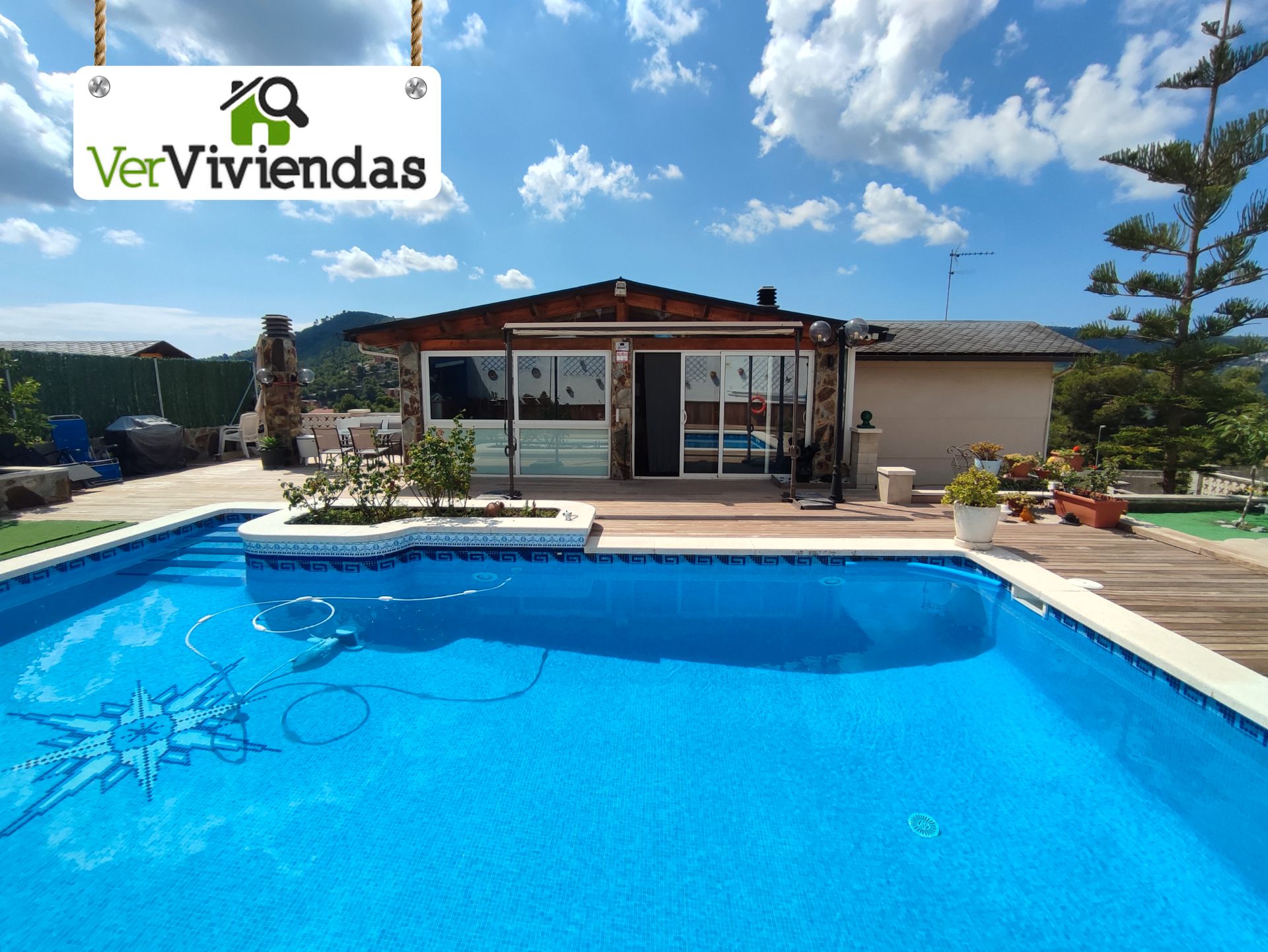 Piscina de Casa o xalet en venda en Vallirana amb Calefacció, Jardí privat i Terrassa