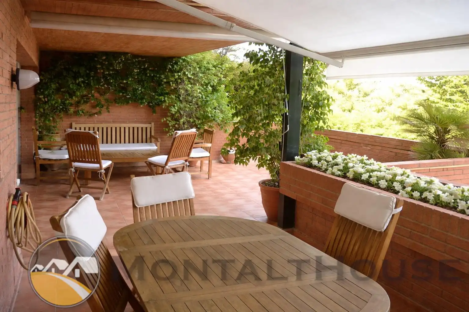 Terraza de Piso en venta en Sant Vicenç de Montalt con Calefacción, Terraza y Piscina comunitaria