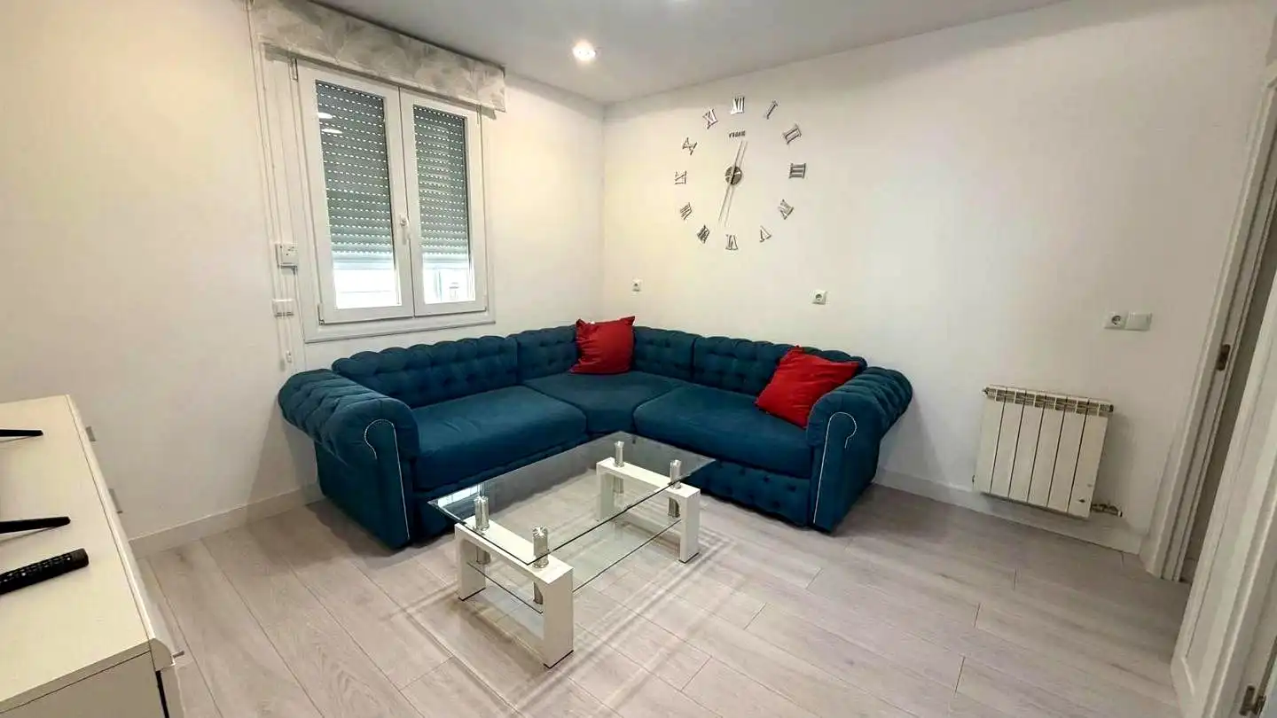Sala de estar de Piso en venta en  Logroño con Calefacción y Amueblado