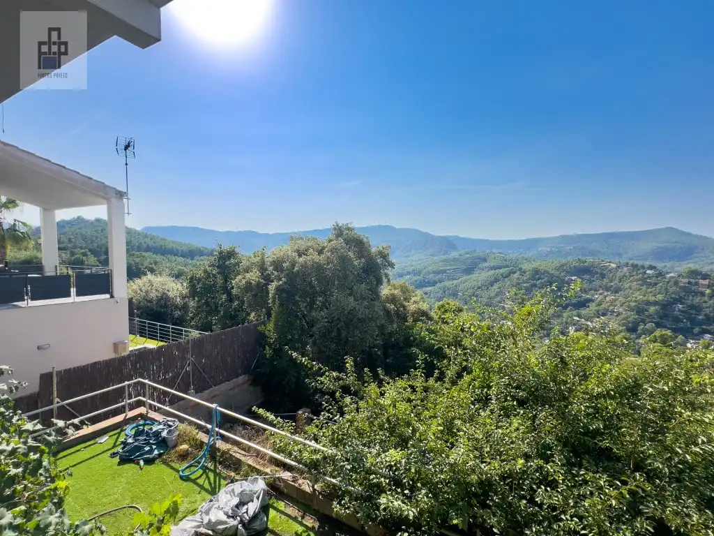 Jardín de Casa o chalet en venta en Torrelles de Llobregat