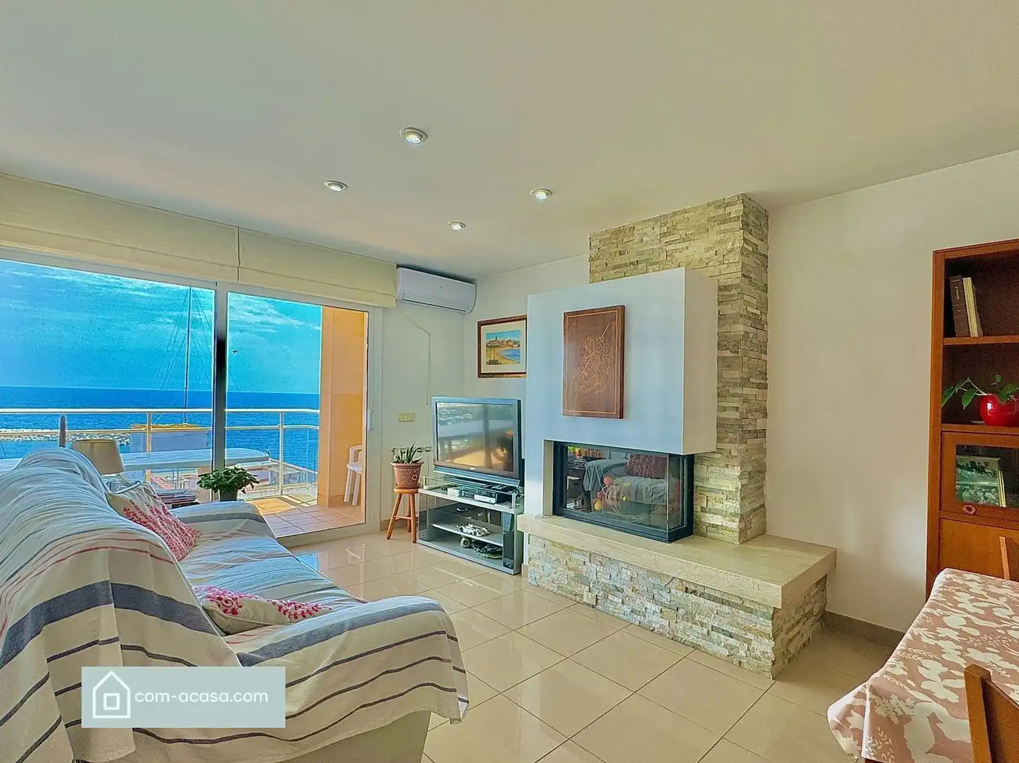 Living room of Attic for sale in El Pedró