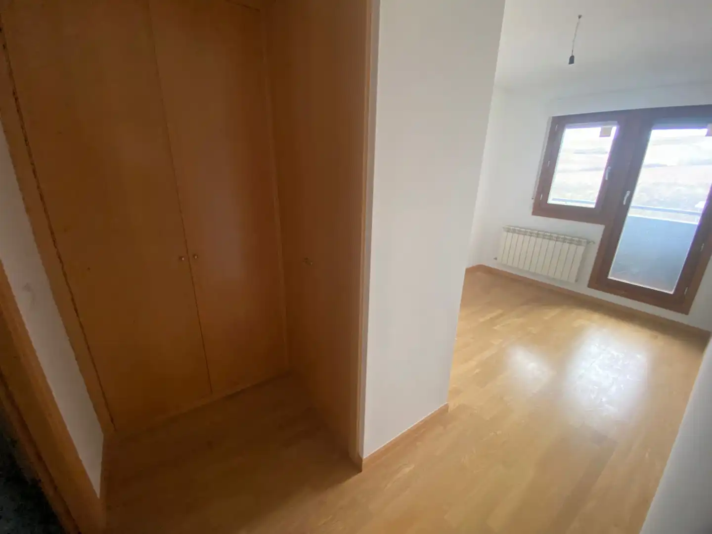 Wohnung zum Verkauf in Burgos mit Heizung, Parkett und Terrasse