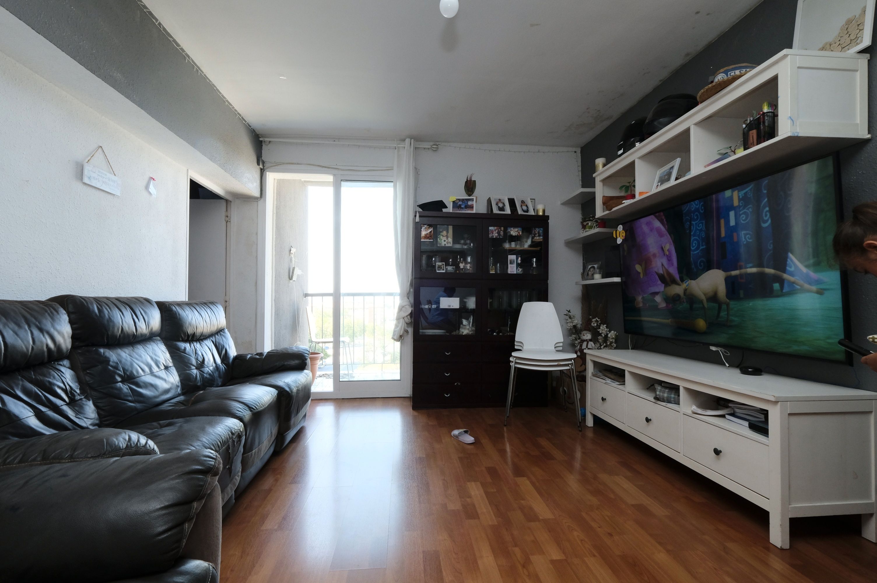 Sala de estar de Piso en venta en  Barcelona Capital con Trastero y Balcón