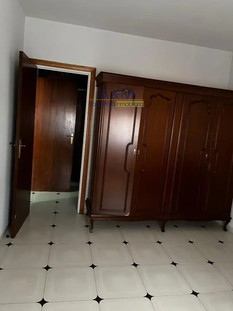 Schlafzimmer von Wohnung zum Verkauf in Nava del Rey mit Heizung und Abstellraum