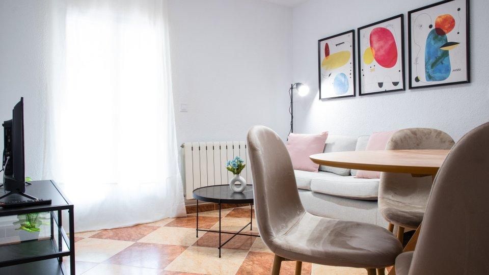 Living room of Flat to rent in  Madrid Capital  with Heating, Terrace and Storage room