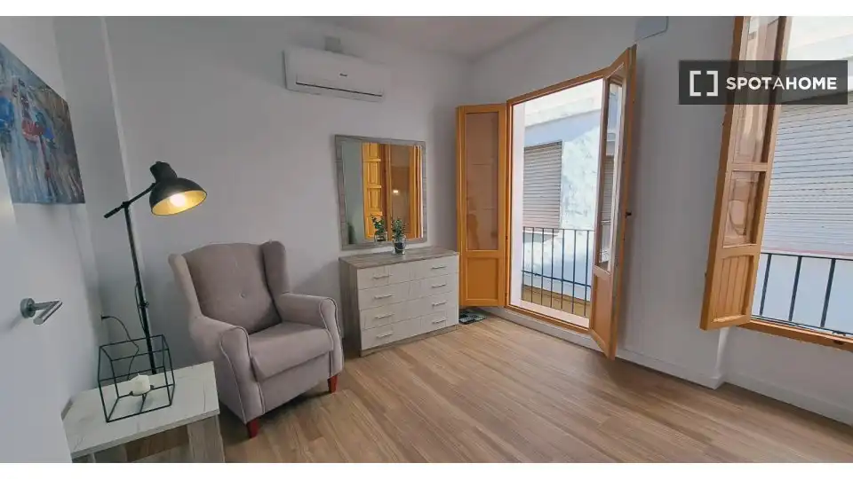Habitación de Piso de alquiler en Sagunto / Sagunt con Aire acondicionado, Calefacción y Amueblado