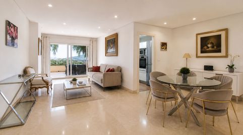 Foto 2 de Piso en venta en Los Naranjos, Marbella
