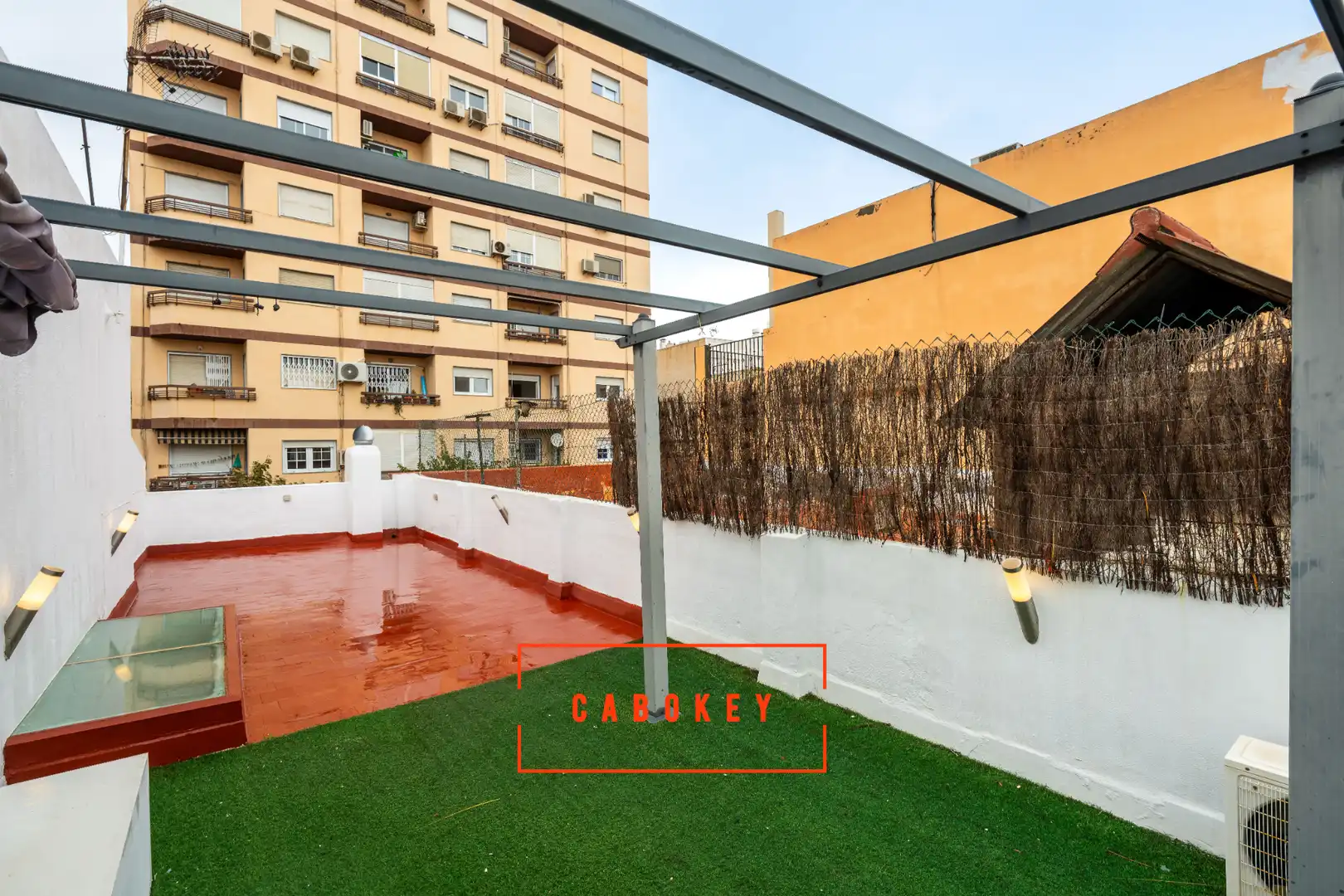 Vista exterior de Casa adosada en venta en Almería con Aire acondicionado, Calefacción y Parquet
