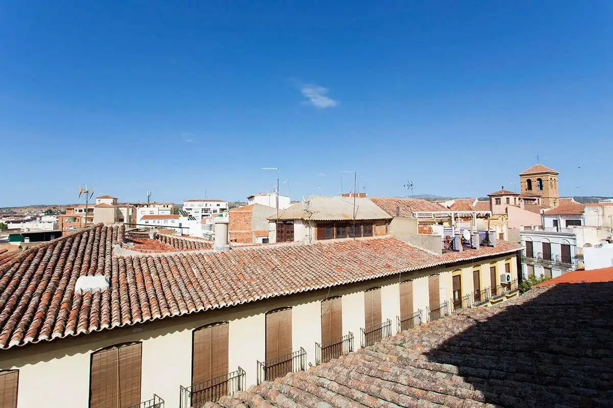 Vista exterior de Edificio en venta en Guadix