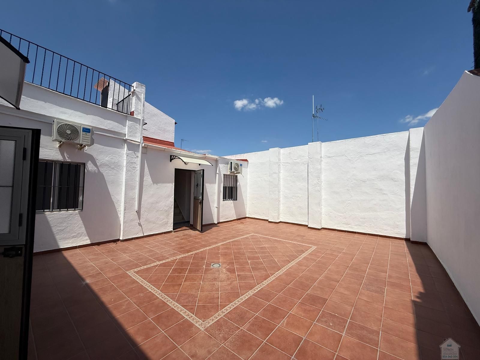 Terrace of Flat to rent in San Juan de Aznalfarache  with Air Conditioner and Terrace