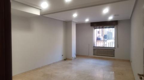 Foto 3 de Oficina de lloguer a Calle Zamora, Sancti Spiritus - San Juan, Salamanca