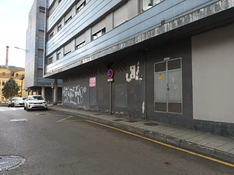 Local comercial en venta en ALFONSO ARGÜELLES, imagen 2