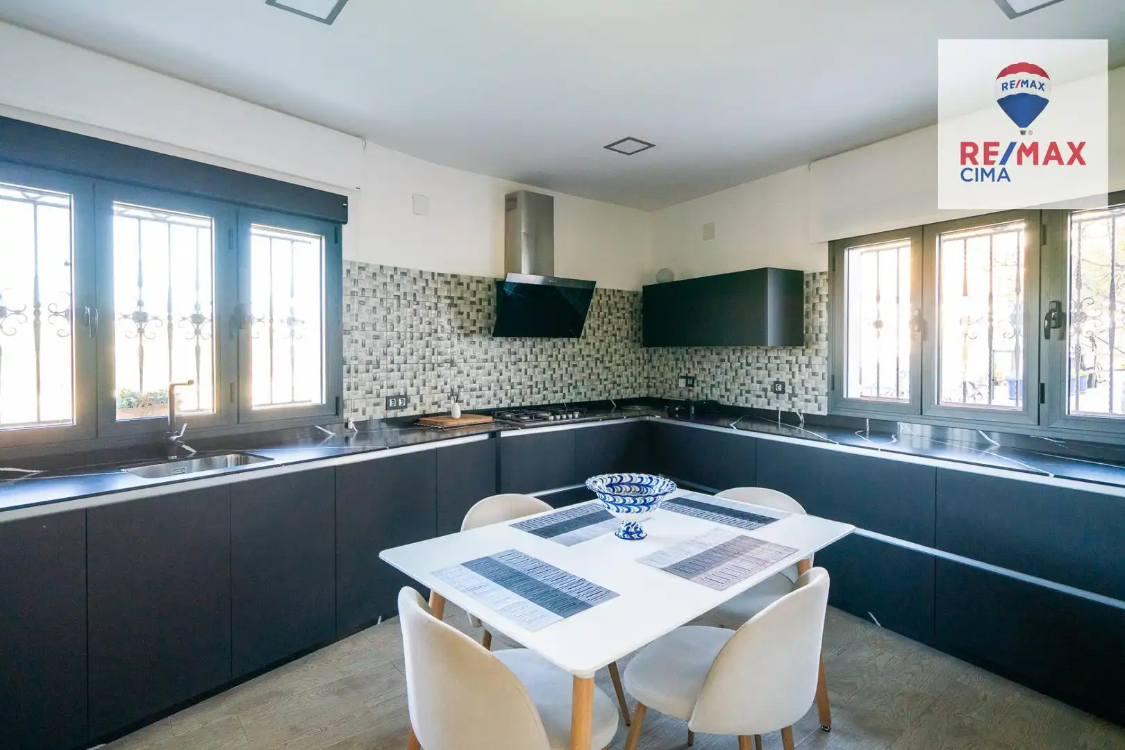 Cocina de Casa o chalet en venta en Castilléjar con Terraza, Amueblado y Balcón