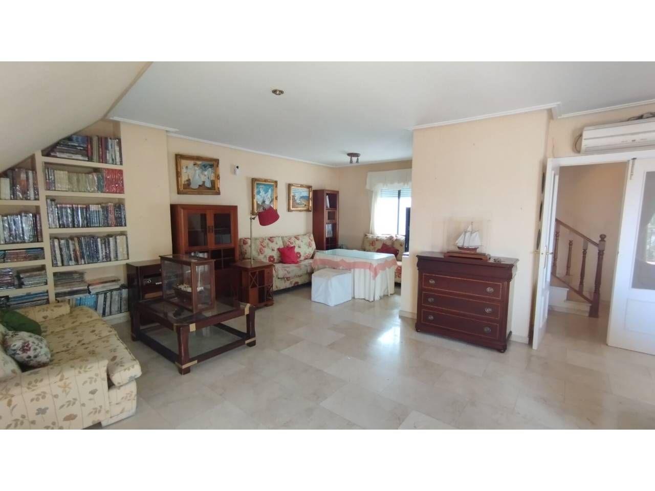 Wohnzimmer von Dachboden zum Verkauf in  Huelva Capital mit Klimaanlage, Terrasse und Abstellraum