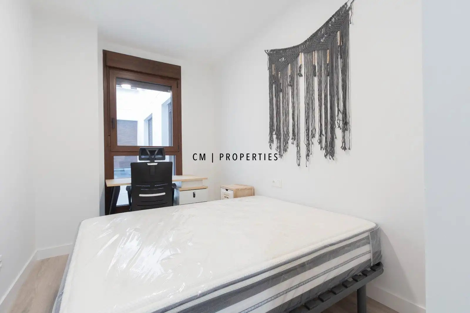 Bedroom of Flat for rent in Valencia  with Air Conditioner, Heating and Furnished