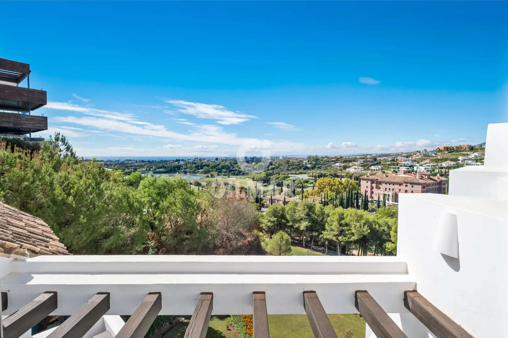 Penthouse with terrace for sale in Los Flamingos