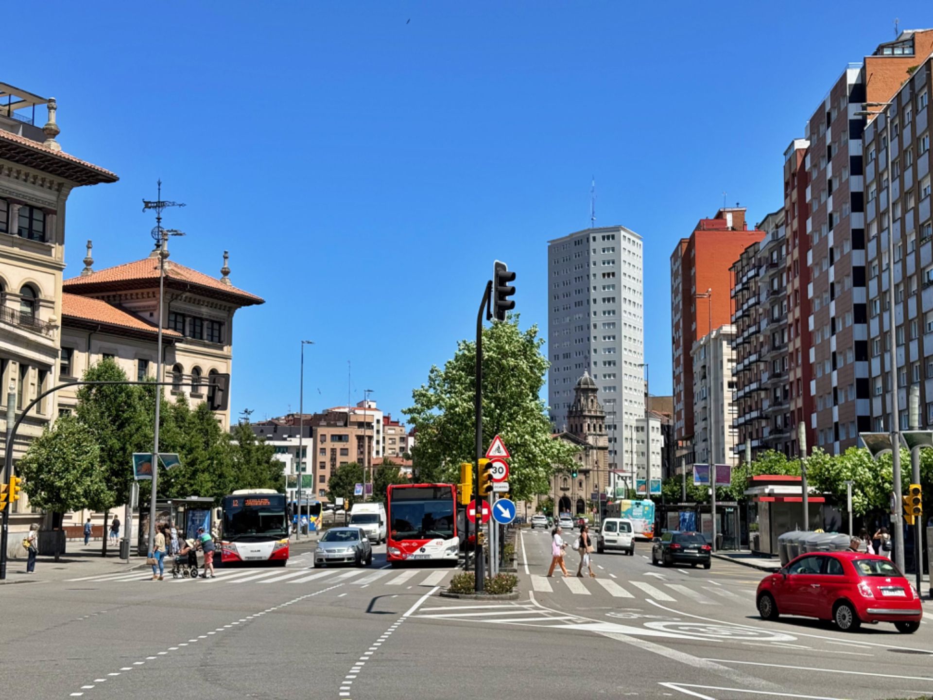Exterior view of Flat for sale in Gijón   with Heating, Parquet flooring and Oven