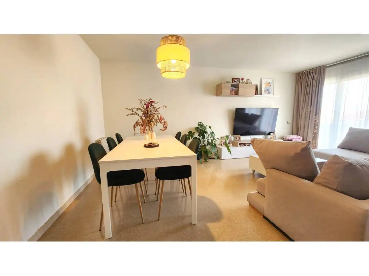Comedor de Piso en venta en Terrassa con Aire acondicionado, Calefacción y Trastero