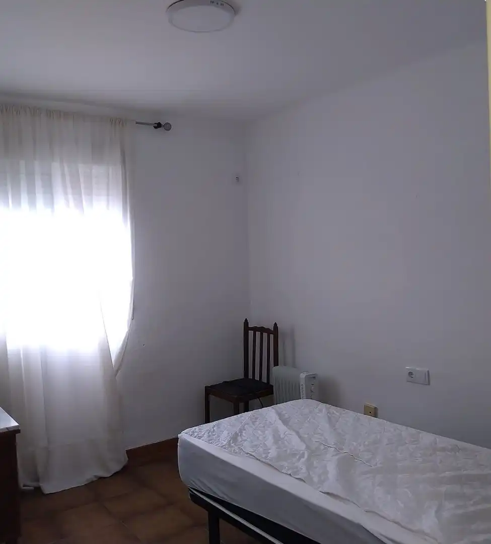 Dormitori de Pis en venda en Carmona