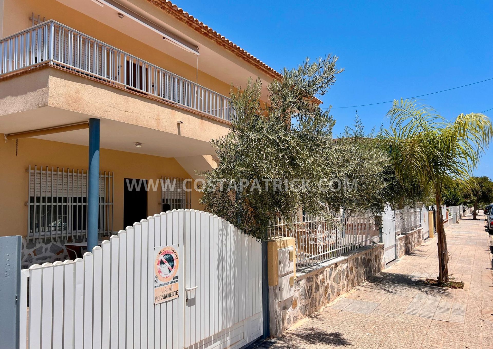 Exterior view of Single-family semi-detached to rent in Los Alcázares  with Air Conditioner, Furnished and Oven