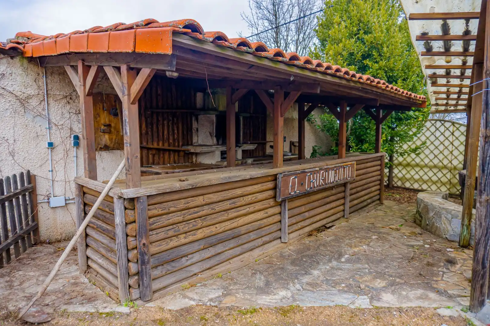 Casa o xalet en venda en Villagatón amb Aire condicionat, Calefacció i Jardí privat