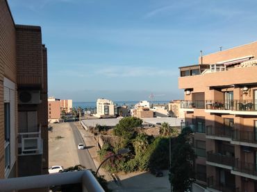 Flat with balcony for sale in Avenida del Trafalgar C.F. 7