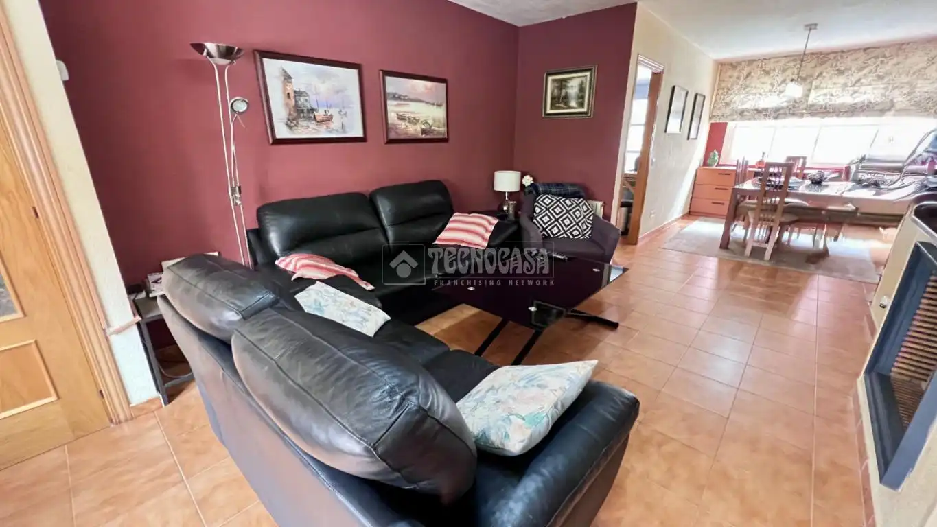 Wohnzimmer von Einfamilien-Reihenhaus zum Verkauf in Alcalá de Henares mit Terrasse