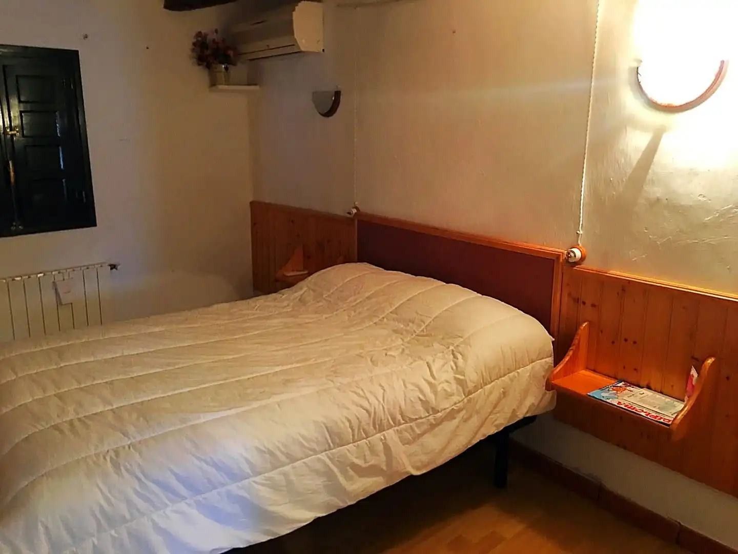 Bedroom of Houses for sale in Els Guiamets