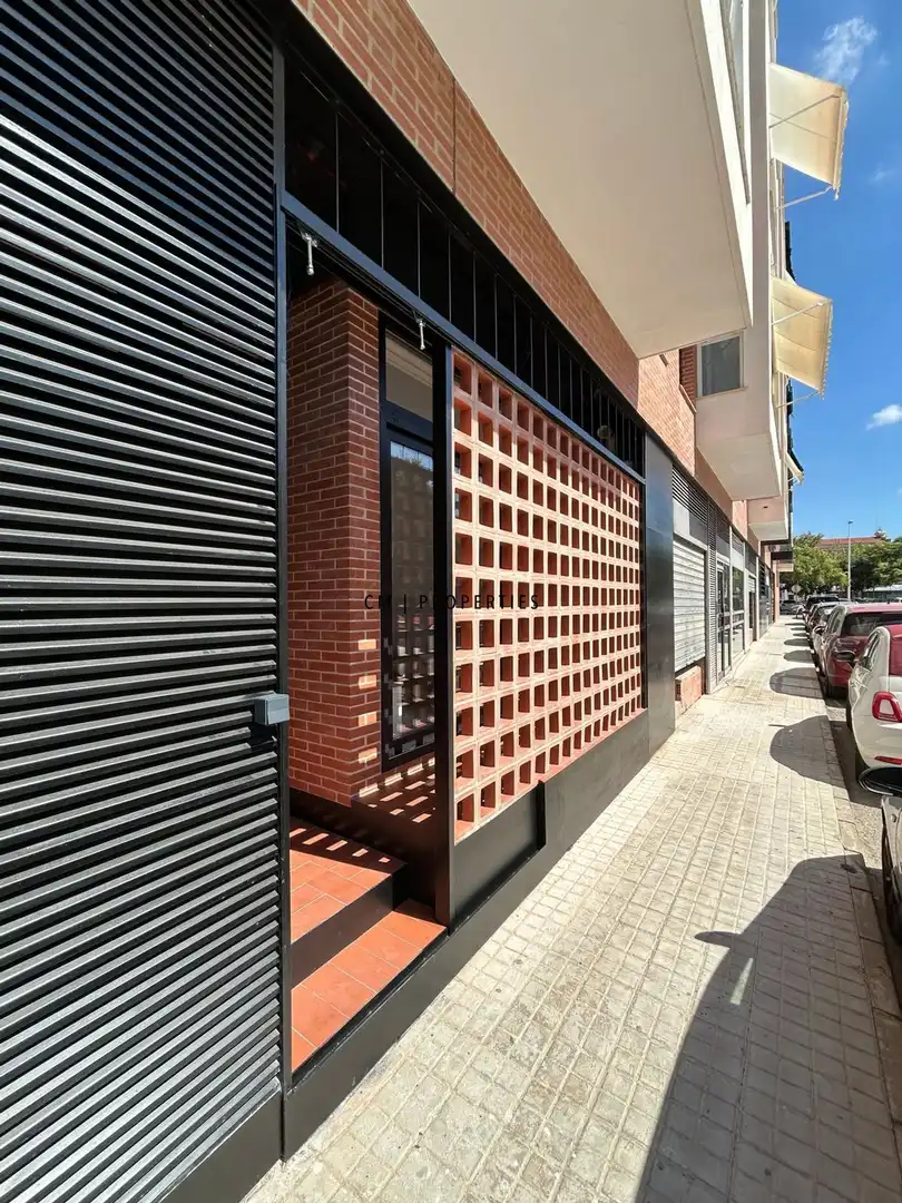 Vista exterior de Ático de alquiler en Moncada con Aire acondicionado, Calefacción y Terraza