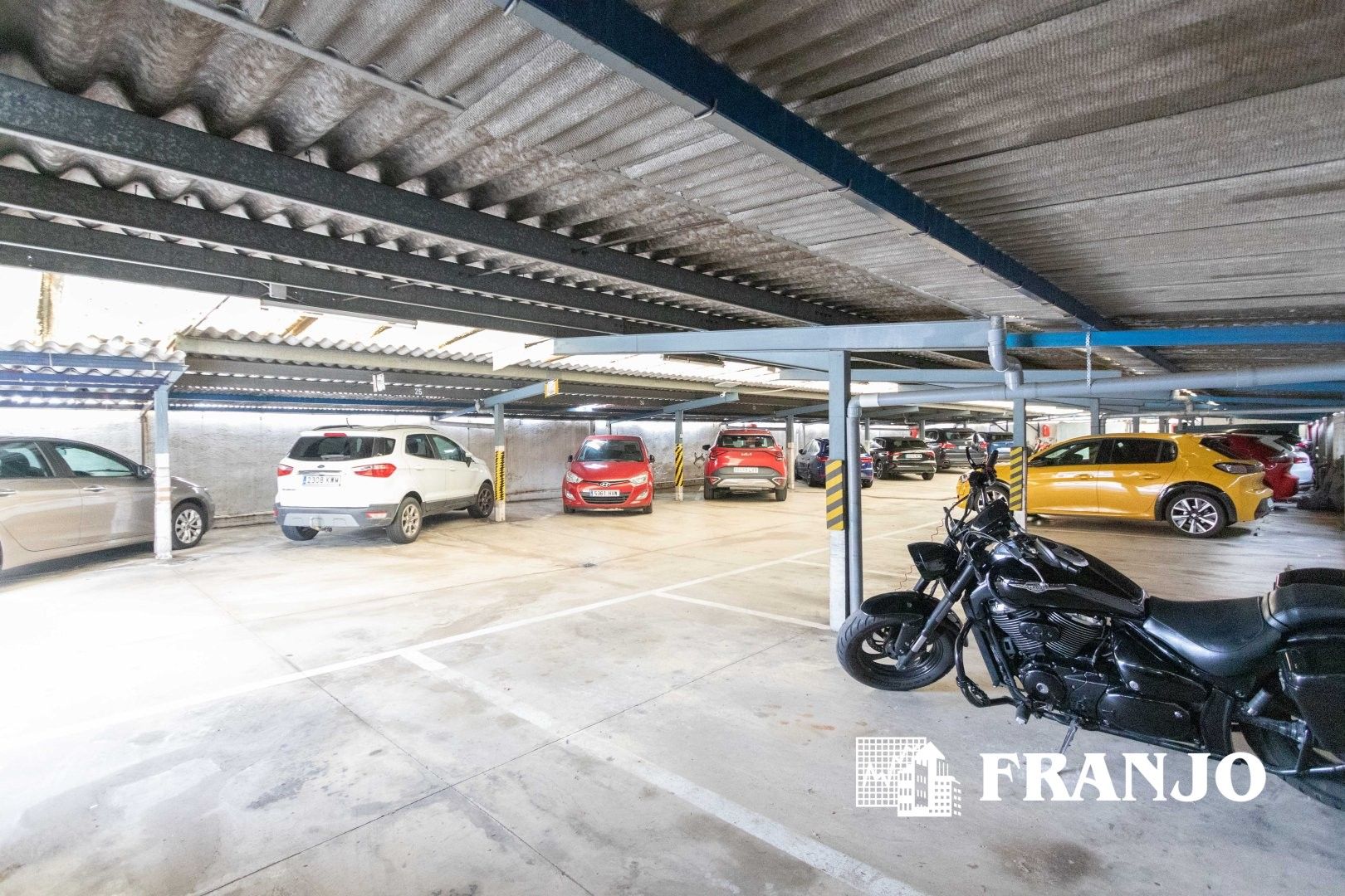 Parking of Industrial buildings for sale in Barberà del Vallès