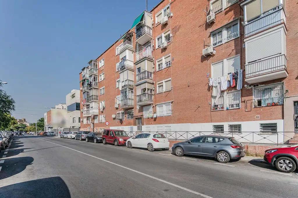 Vista exterior de Pis en venda en Madrid