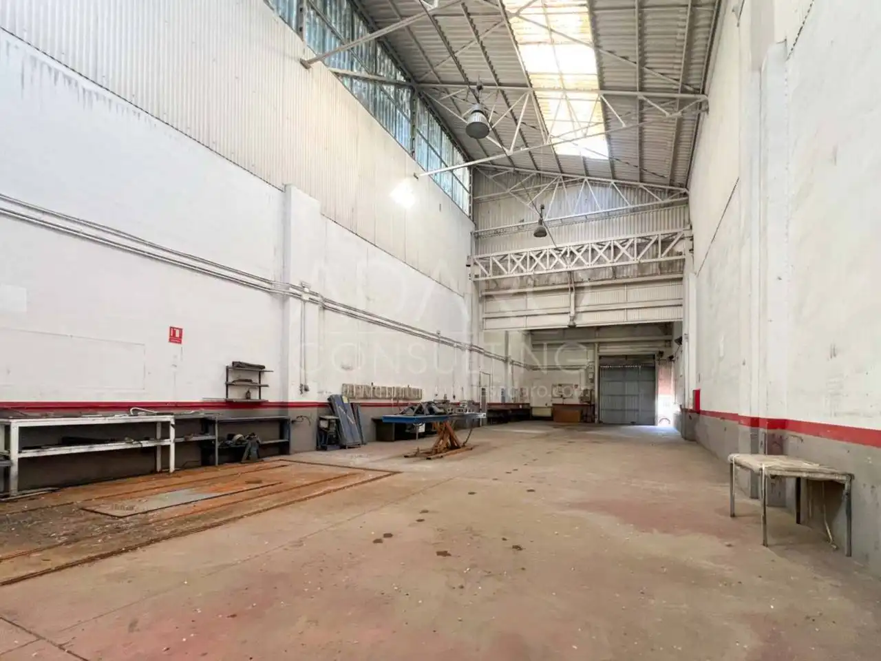 Nau industrial en venda en Guadalajara