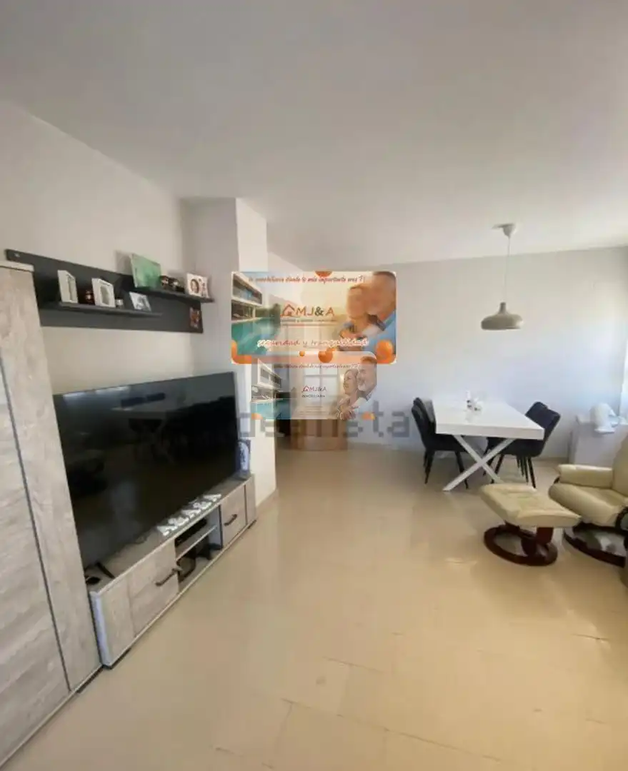 Sala d'estar de Pis en venda en Castellón de la Plana / Castelló de la Plana amb Terrassa, Forn i Balcó