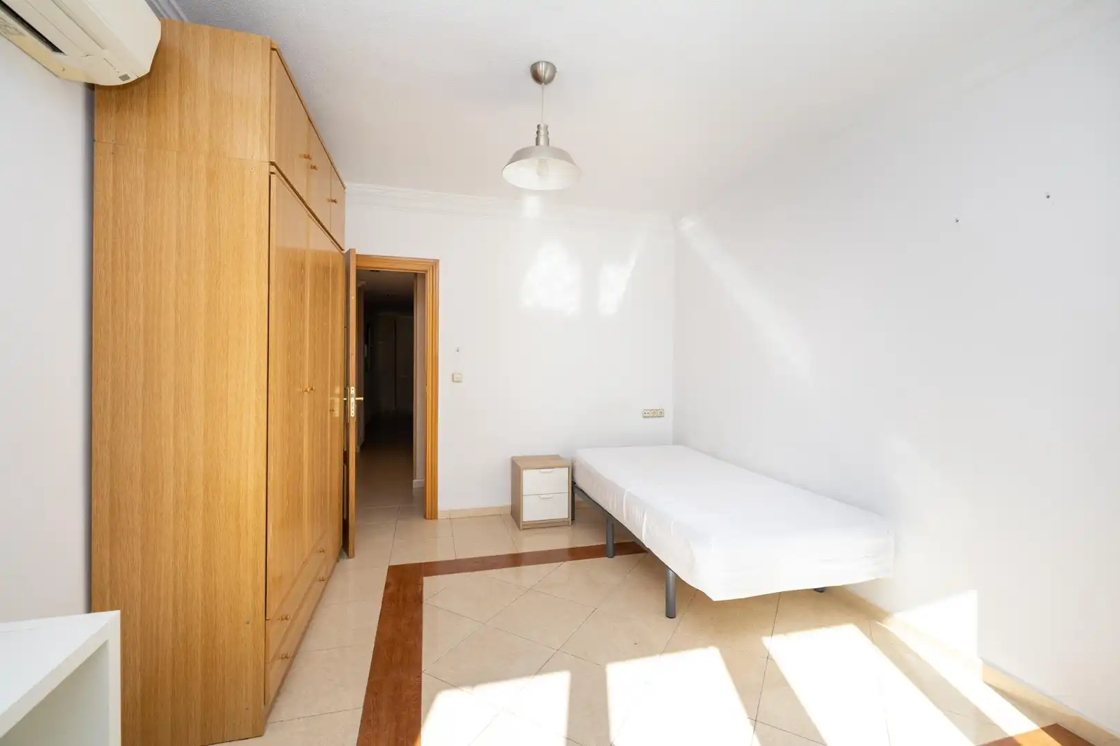 Piso en venta en Calle Calle Emperatriz Eugenia, 1, Camino de Ronda