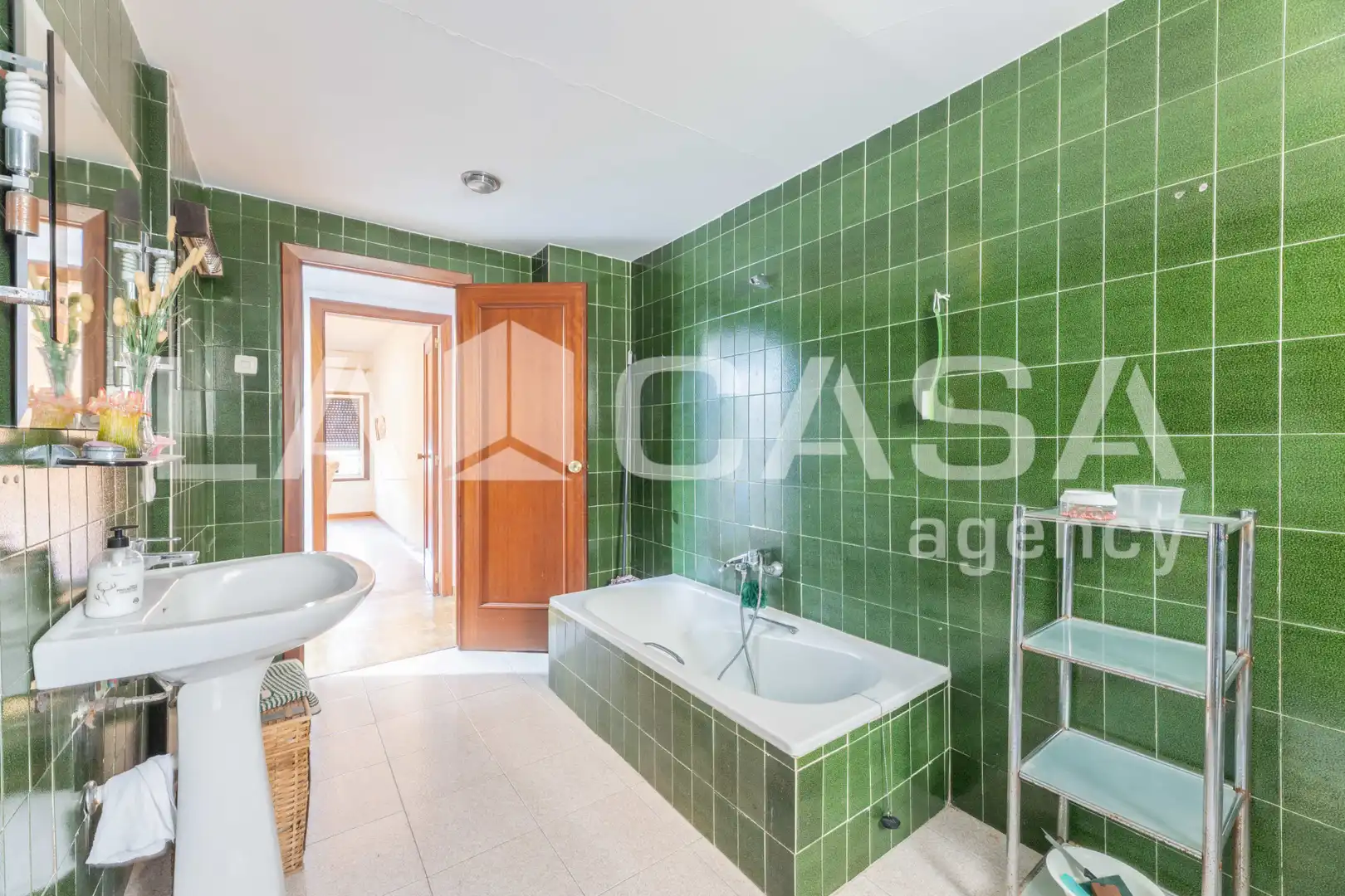 Baño de Piso en venta en Valencia con Horno y Balcón
