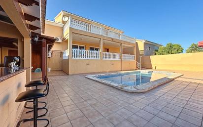 Swimming pool of House or chalet for sale in La Nucia  with Air Conditioner, Heating and Private garden